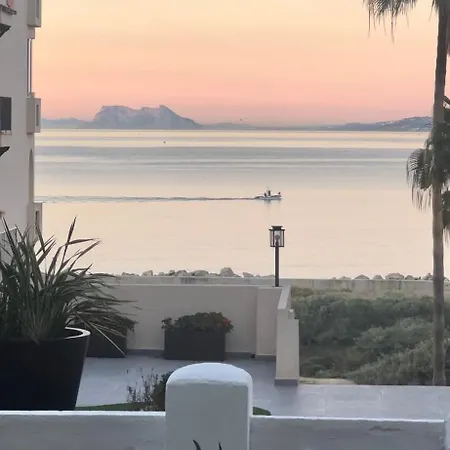 Apartment The Pearl Of Pinacho - Front & Swimming Pool *