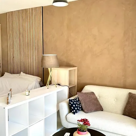 The Pearl Of Pinacho - Front & Swimming Pool Daire