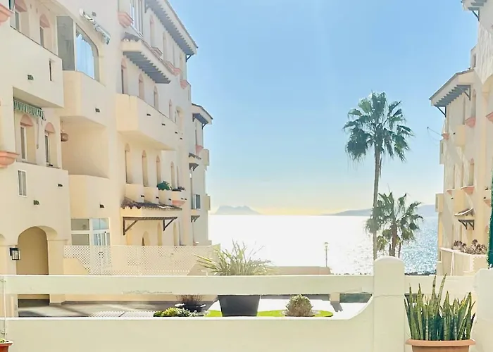 The Pearl Of Pinacho - Front & Swimming Pool *