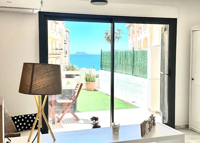 The Pearl Of Pinacho - Front & Swimming Pool Estepona