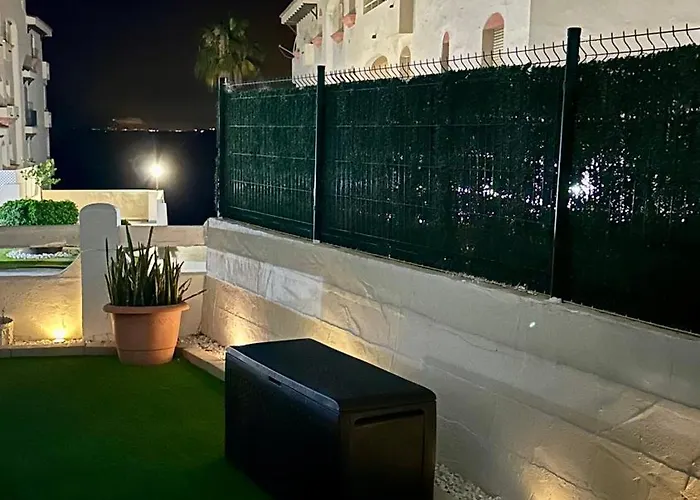 The Pearl Of Pinacho - Front & Swimming Pool Estepona